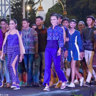 7 Model Tenun Endek Bali Yang Cocok Untuk Bahan Seragam