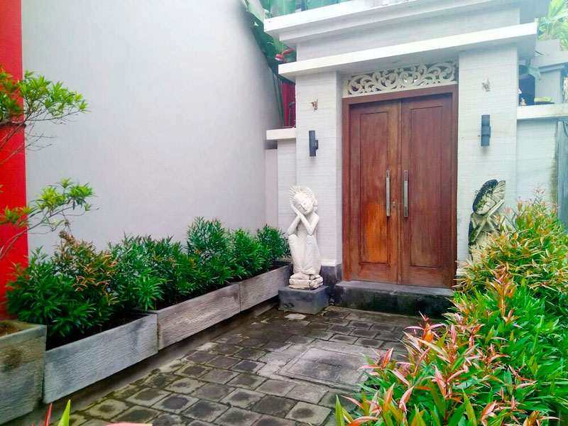 Harga Angkul Angkul Bali