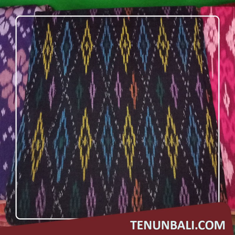 Kain Endek Meteran Dengan Motif Rangrang