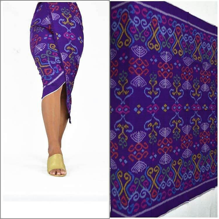 Tenun Endek Warna Biru Motif Patra