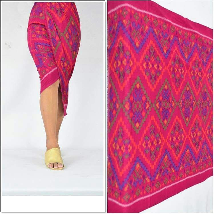 Tenun Endek Warna Pink Motif Encak Saji