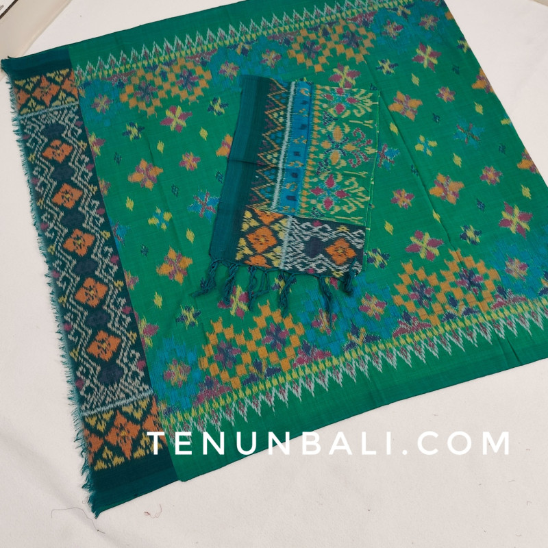 kamen endek semi halus warna hijau tua tenunbali